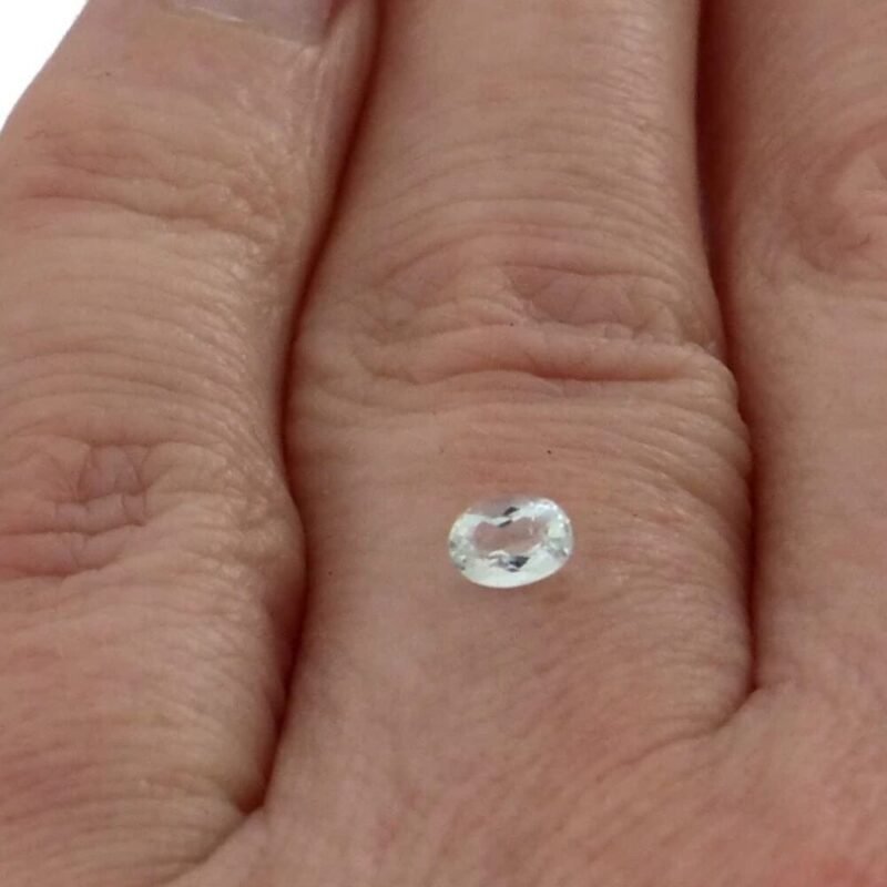 Aquamarin 0.21 ct Hellblau Oval – Facettiert, klar & zertifiziert von Gem-A