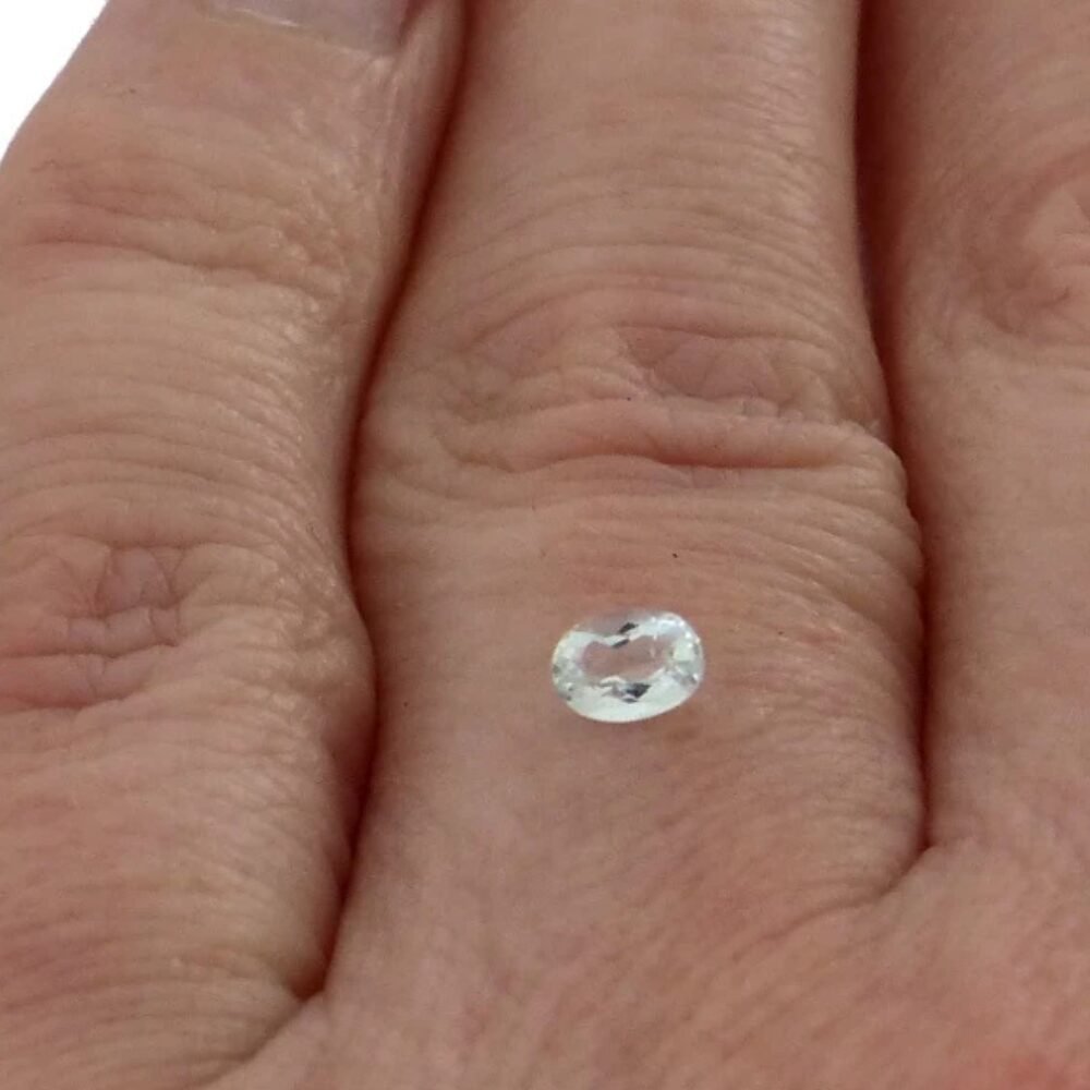 Aquamarin 0.21 ct Oval (1) Aquamarin 0.21 Karat Hellblau Oval – Facettiert, klar & zertifiziert von Gem-A