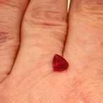 Rubin 1.01 ct Rot Tropfen – Facettiert, leuchtend & zertifiziert von Gem-A