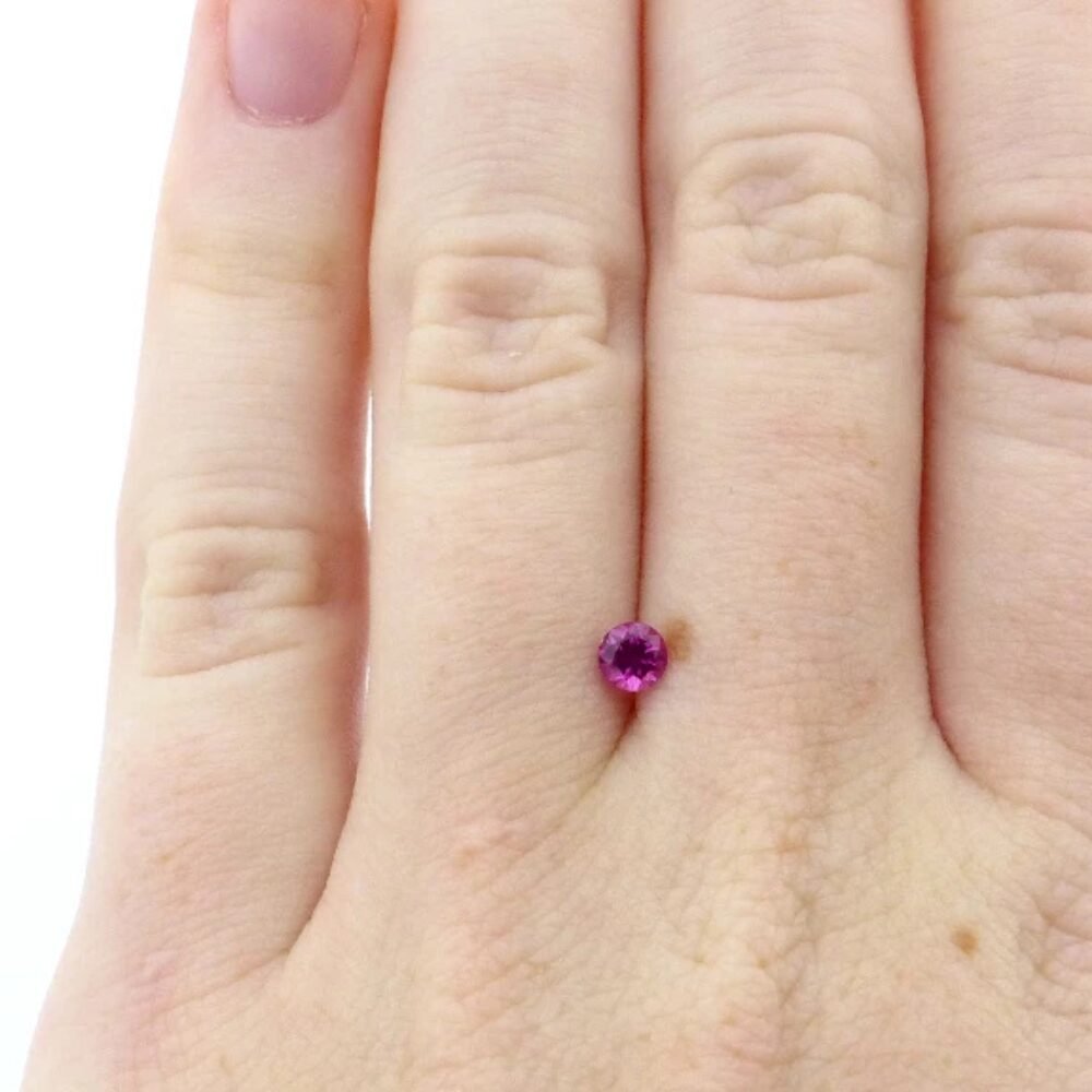 Saphir 0.24 ct Pink Rund – Leuchtender pinkfarbener Edelstein mit Zertifikat (1) Saphir 0.24 Karat Rosa Rund – Strahlender rosa Saphir mit Zertifikat