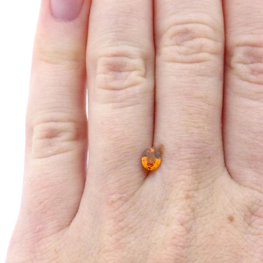 Saphir 0.46 ct Orange Oval (2) Saphir 0.46 Karat Orange Oval – Leuchtender Edelstein aus Sri Lanka