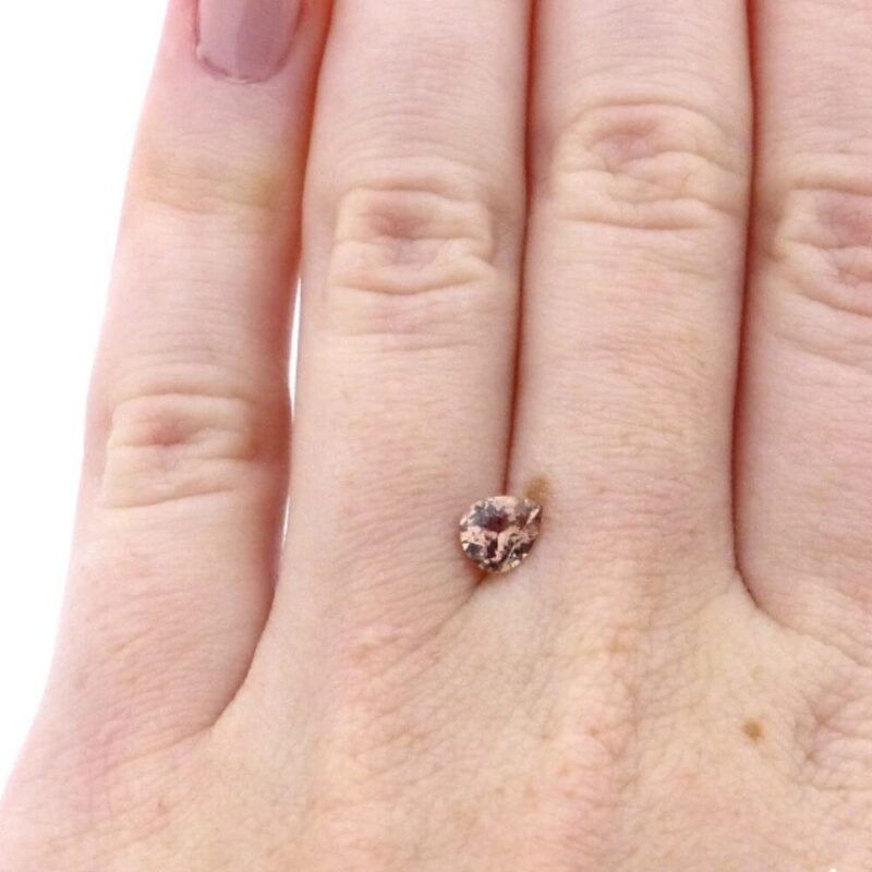 Saphir 0.59 ct padparadscha birne kaufen – unbehandelt & leuchtend pfirsichrosa aus Madagaskar