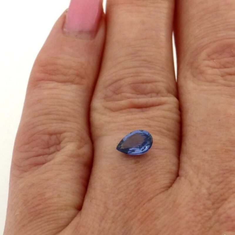 Saphir 0.87 ct blau birne kaufen – Seltene Qualität aus Ceylon