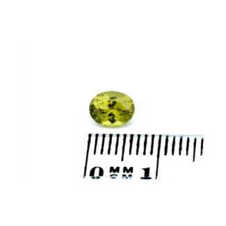 Saphir 0.93 ct Grün Oval – Unbehandelter Edelstein aus Madagaskar mit Zertifikat