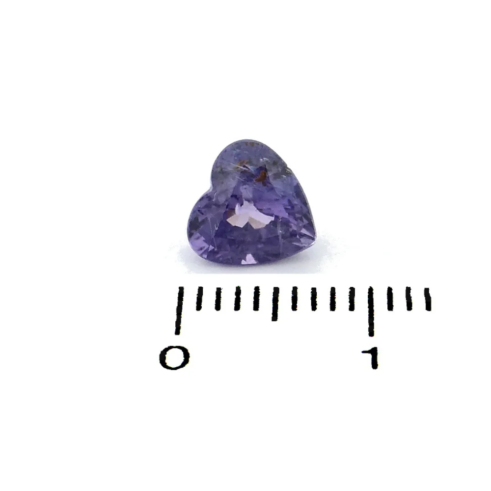 Saphir 1.57 Karat Violett Herz – natürlicher Umba-Saphir aus Tansania