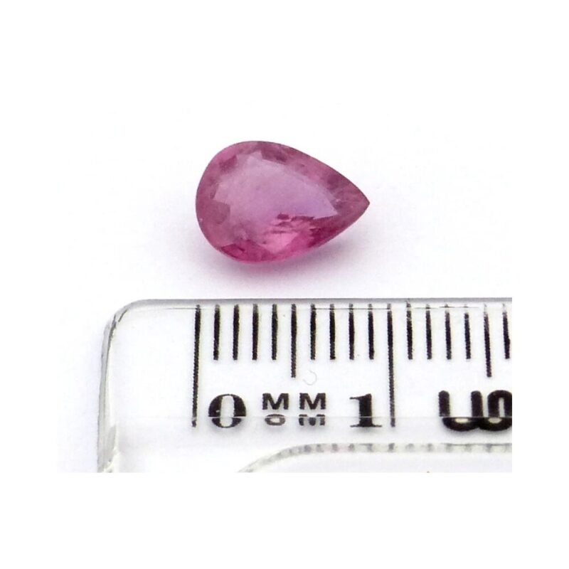 Saphir 1.96 ct Rosa Tropfen – Naturstein aus Madagaskar mit sichtbaren Einschlüssen