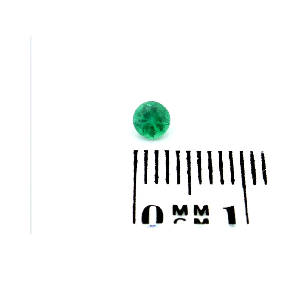 Smaragd 0.18 ct rund kaufen – Natürlicher runder Edelstein aus Brasilien (1) Smaragd 0.18 Karat rund kaufen – Natürlicher runder Edelstein aus Brasilien