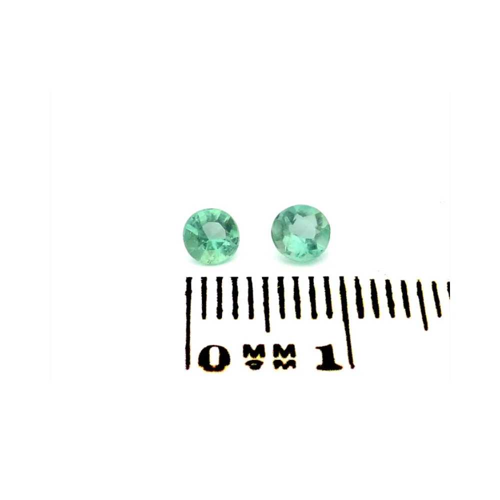 Smaragd 0.41 Karat Paar – Feine, runde Smaragde für Ohrringe (3.99 mm & 3.86 mm)