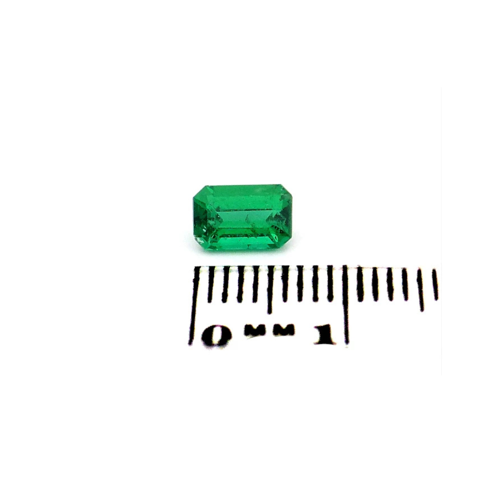 Smaragd 0.80 ct Rechteck – Intensives Grün, exzellente Reinheit (1) Smaragd 0.80 karat rechteckig rein – Intensives Grün & lupenreine Brillanz