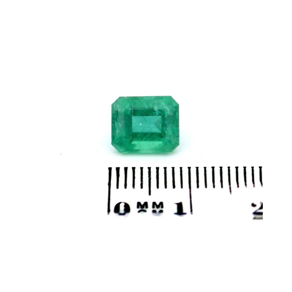 Smaragd 2.82 ct im rechteckigen Schliff – 9x7 mm, intensiv grün (1) Smaragd 2.82 Karat im rechteckigen Schliff – 9x7 mm, intensiv grün