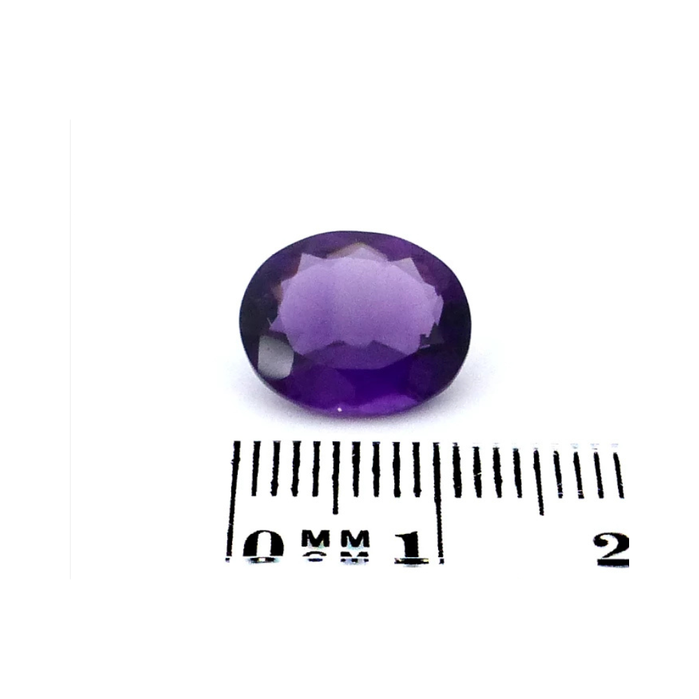 Amethyst Oval 4.07 Karat (2) Amethyst Oval 4.07 Karat – Intensives Mauve, klare Qualität