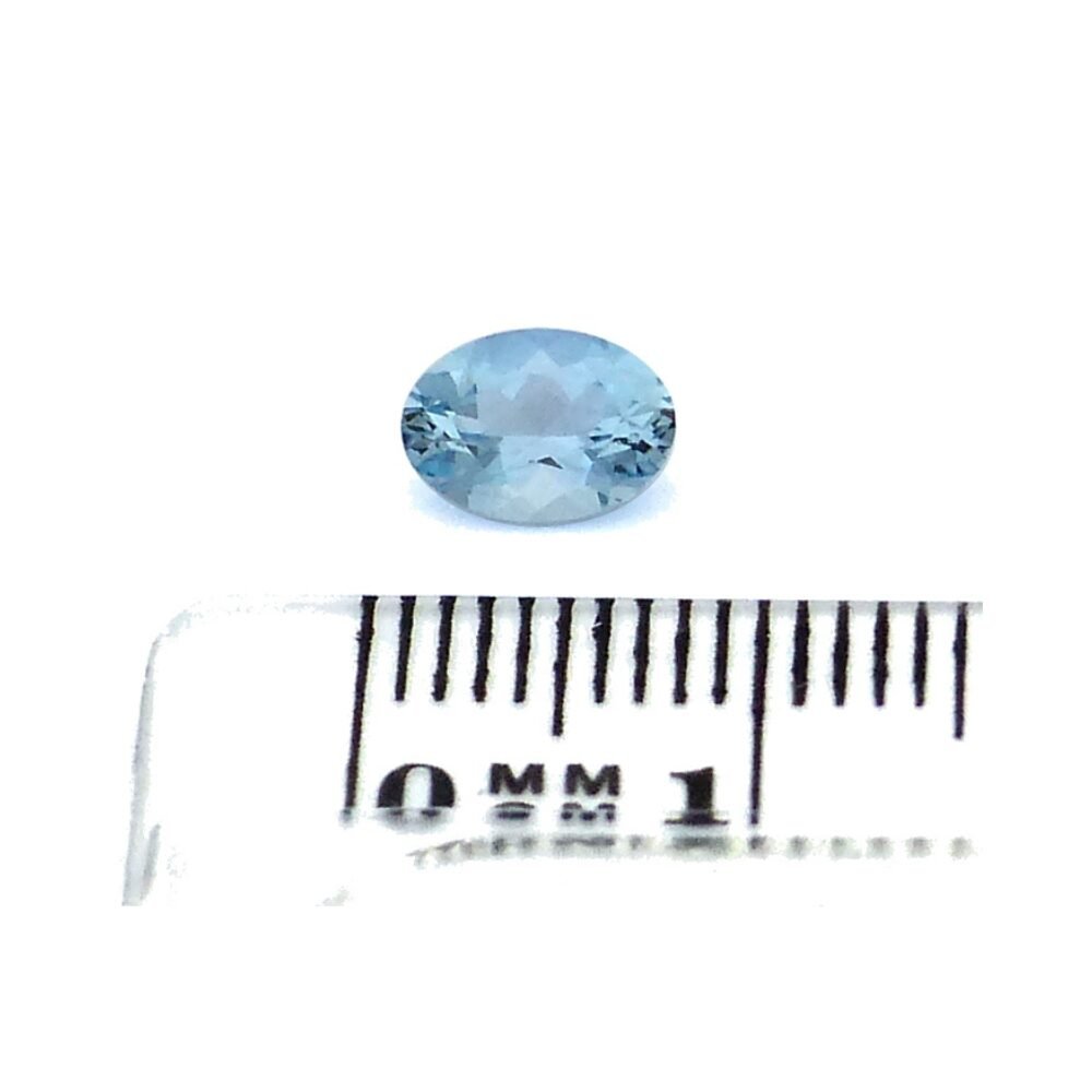 Aquamarin 0.65 ct Oval (1) Aquamarin 0.65 Karat Oval – Santa Maria Blau mit Zertifikat