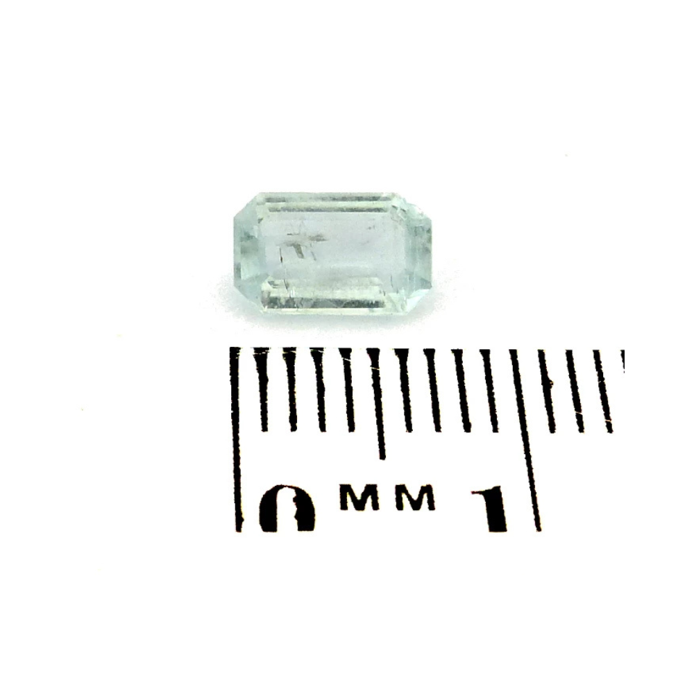 Aquamarin 0.67 ct Rechteck Blau (1) Aquamarin 0.67 Karat Rechteck Blau – natürlicher Edelstein mit Facettenschliff