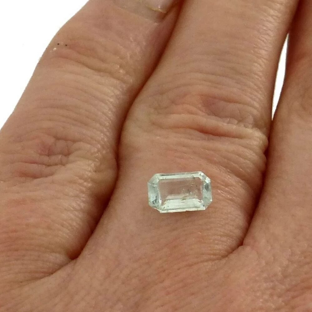 Aquamarin 0.67 ct Rechteck Blau (2) Aquamarin 0.67 Karat Rechteck Blau – natürlicher Edelstein mit Facettenschliff