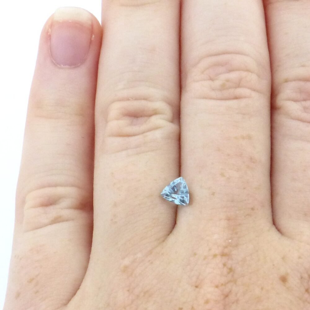 Aquamarin Blau Dreieck 0.38 Karat – Facettiert mit Zertifikat