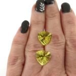 Citrin 13.14 Karat Gelb Dreieck – natürliches Edelsteinpaar mit Zertifikat – Saphir & Smaragd Citrin 13.14 Karat Gelb Dreieck – natürliches Edelsteinpaar mit Zertifikat