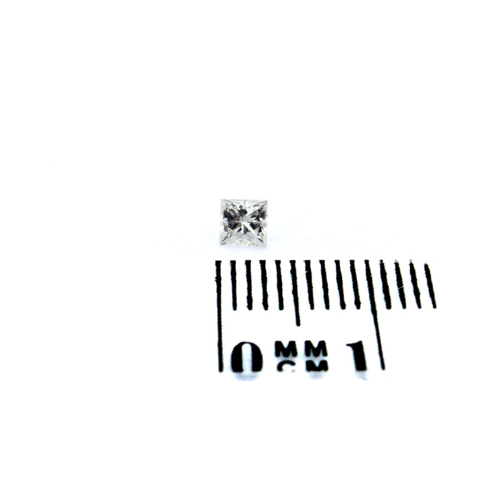 Diamant Prinzess 0.20 Karat (1) Diamant Prinzess 0.20 Karat – natürlicher facettierter Edelstein