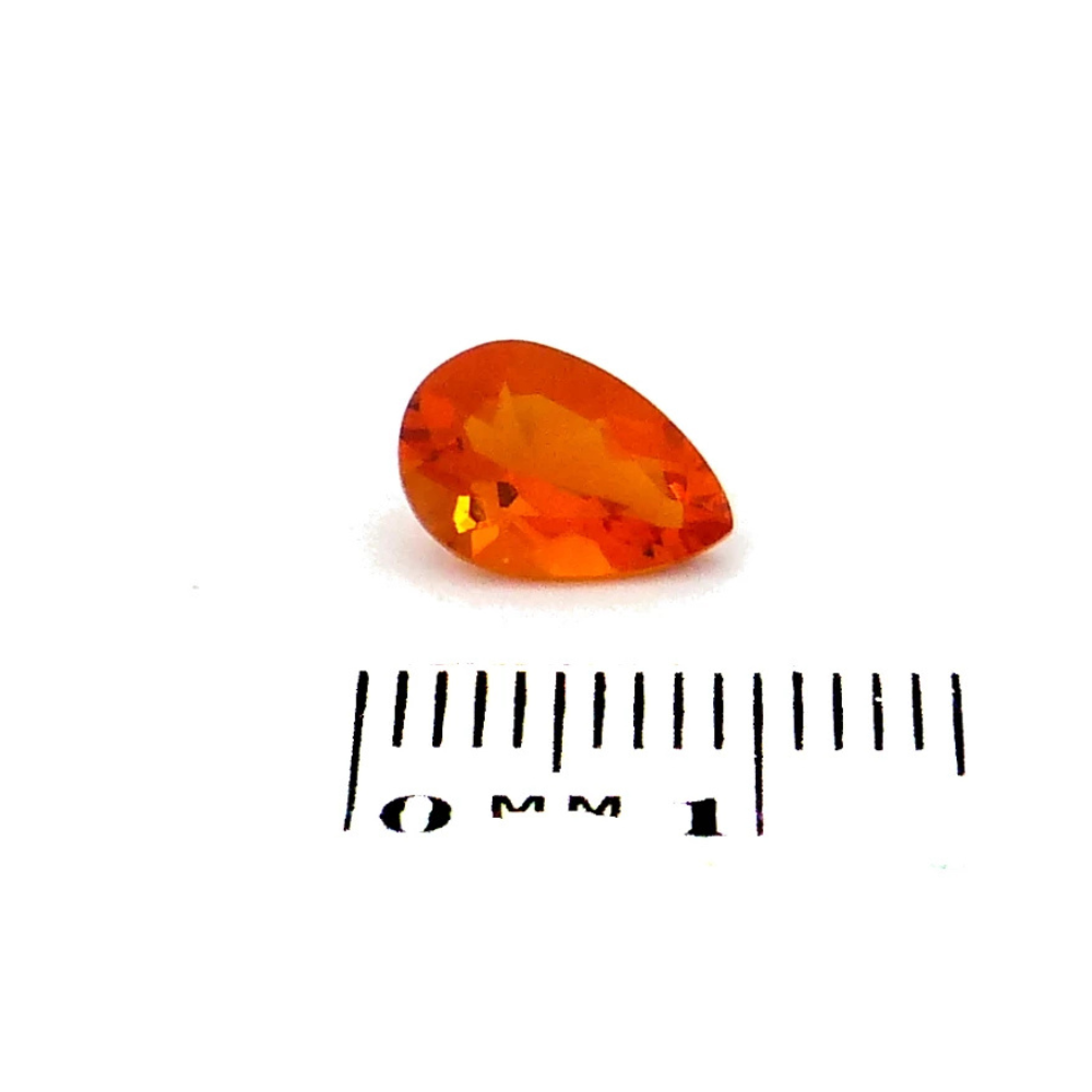 Feueropal 0.89 Karat Tropfen Orange (1) Feueropal 0.89 Karat Tropfen Orange aus Mexiko – lupenrein, unbehandelt, mit Zertifikat
