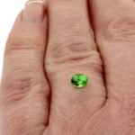 Granat 0.38 Karat Grün Oval – Tsavorit 5×4 mm mit Zertifikat und intensiver Farbe – Saphir & Smaragd Granat 0.38 Karat Grün Oval – Tsavorit 5×4 mm mit Zertifikat und intensiver Farbe