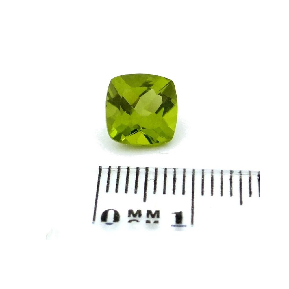 Peridot 2.52 Karat Hellgrün Kissen (1) Peridot 2.52 Karat Hellgrün Kissen