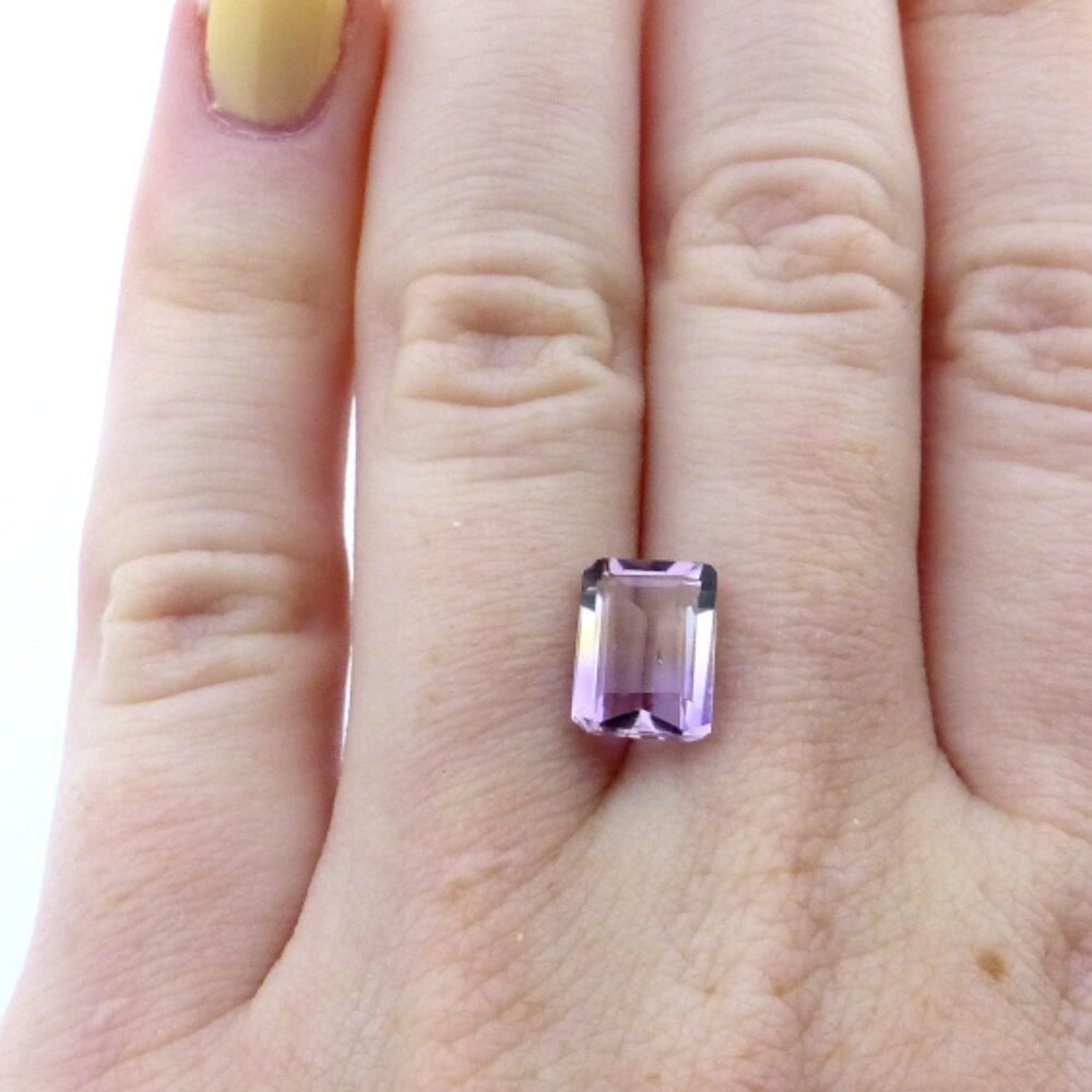 Quartz Ametrin 2.10 Karat Gelb Violett Rechteck (1) Quartz Ametrin 2.10 Karat Gelb Violett Rechteck