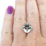 Quarz Prasiolith 4.52 Karat Grün Cushion Edelstein mit Zertifikat – Saphir & Smaragd Quarz Prasiolith 4.52 Karat Grün Cushion