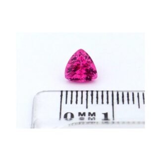 Spinell 1.37 Karat Rosa Triangel