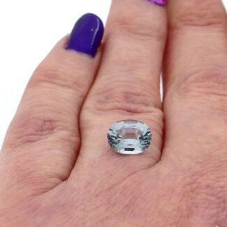 Spinell 2.21 Karat Grau Oval