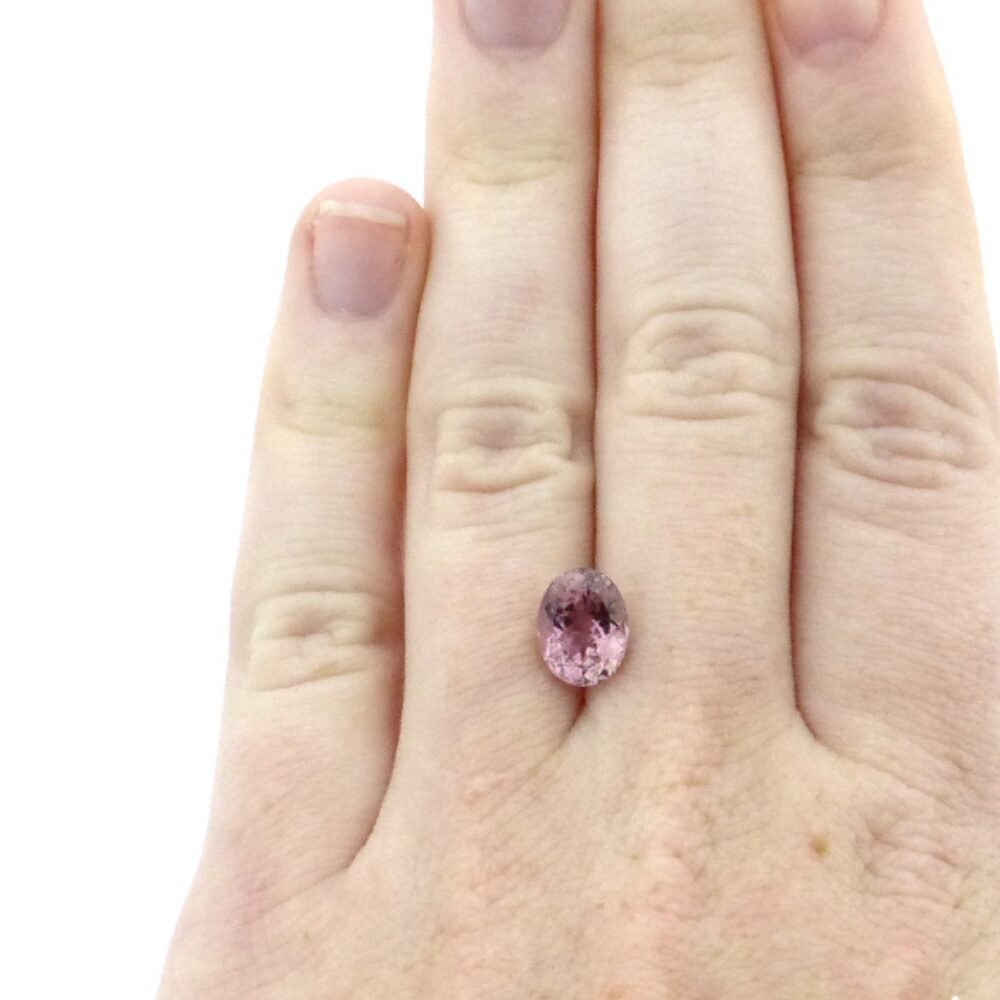 Turmalin 2.09 Karat Rosa Oval – Facettierter Edelstein aus Brasilien