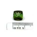 Turmalin Grün 2.75 Karat Kissen – Intensiver natürlicher Edelstein aus Brasilien – Saphir & Smaragd Turmalin Grün 2.75 Karat Kissen