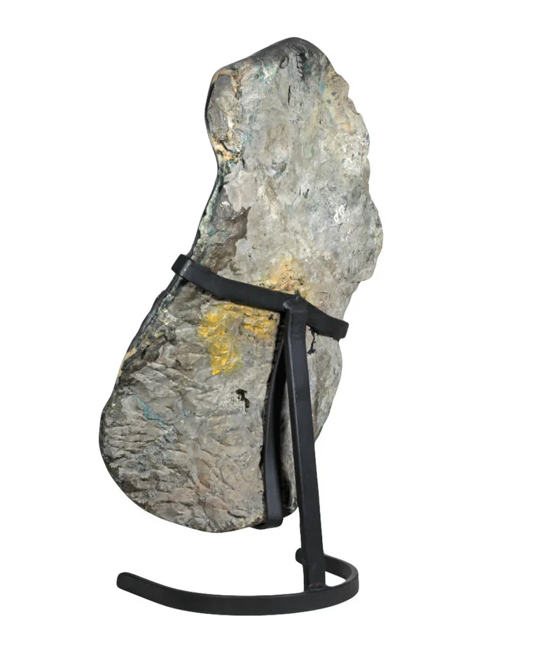 amethist-cluster-67-x-43-x-16-cm-31780-gram-op-sta (1) Amethystcluster Großformat – 31780 g Amethyst auf Stand