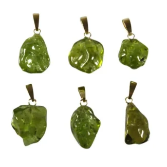 Anhänger mit Peridot Grün – Handgefertigt mit 14k Goldöse