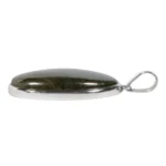 Silberanhänger mit Labradorit Oval – Schutz & Intuition – Saphir & Smaragd Silberanhänger mit Labradorit Oval