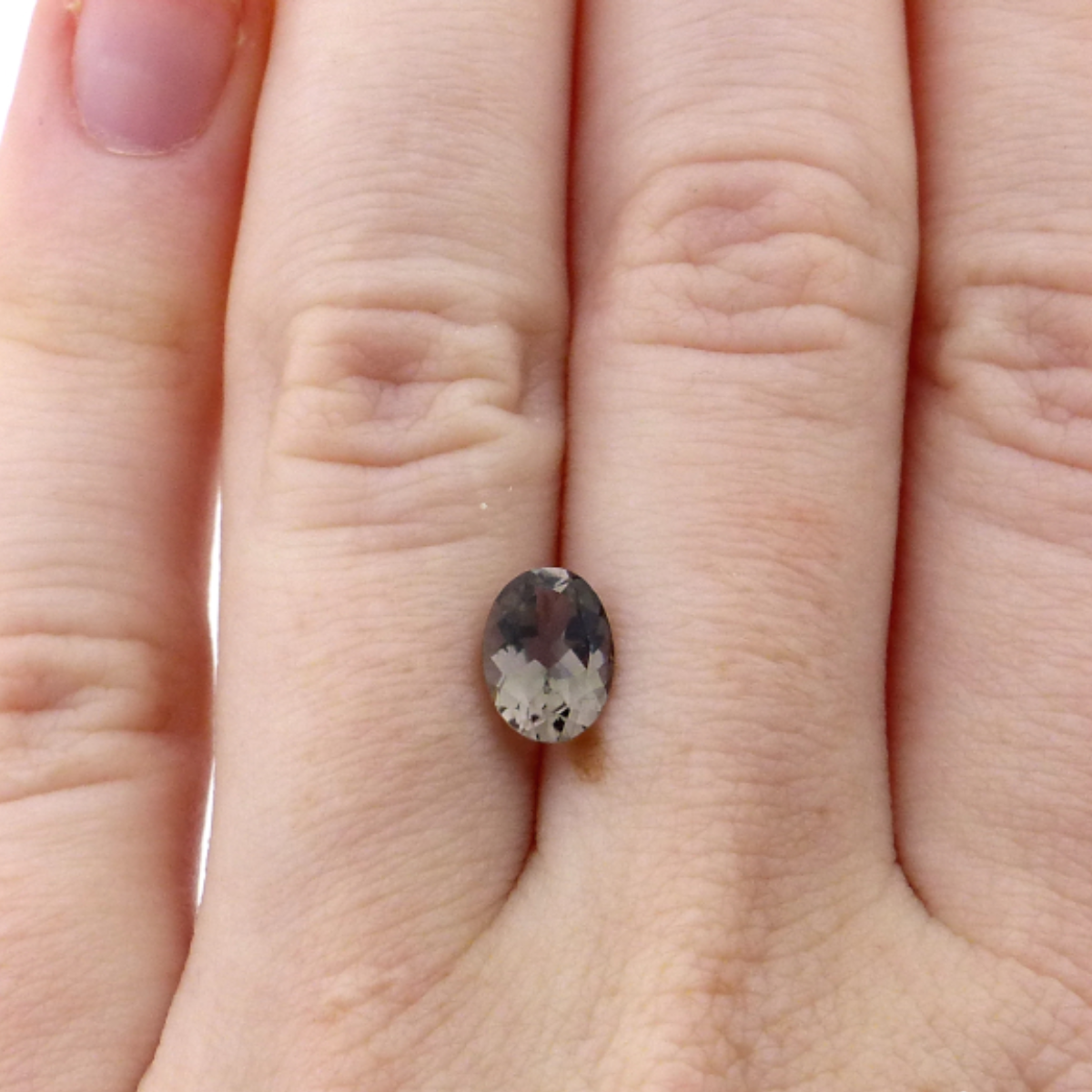 Turmalin Oval Farbe grau 1.03 Karat (2) Turmalin Oval Farbe grau 1.03 Karat