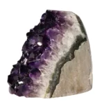 Amethyst A-Qualität Cluster 10,7 × 8,1 × 11,5 cm – 1360 Gramm – Amethyst aus Uruguay