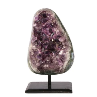 Amethyst Cluster auf Stand