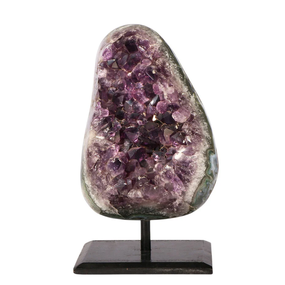 Amethyst Cluster auf Stand